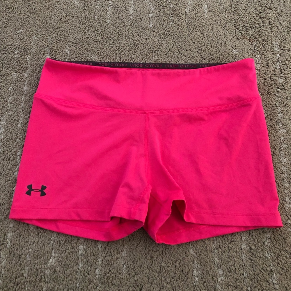 Women’s Under Armour shorts size medium